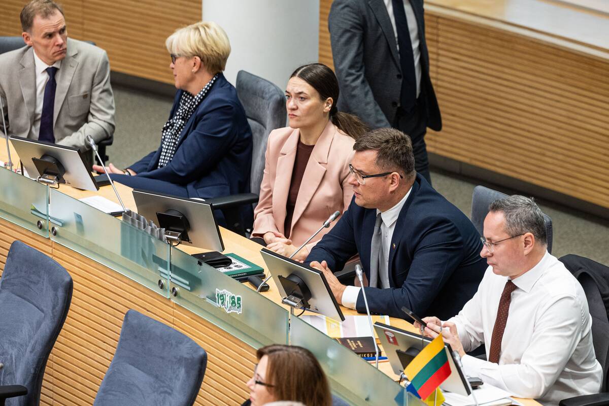 Seimas palaikė branduolinių ginklų draudimo išbraukimą iš Konstitucijos