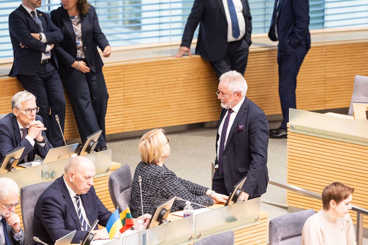 Seimas palaikė branduolinių ginklų draudimo išbraukimą iš Konstitucijos