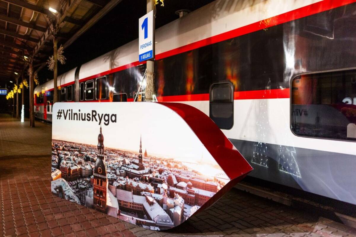 
<span>Jonavos rajone traukinys kliudė lengvąjį automobilį</span>
