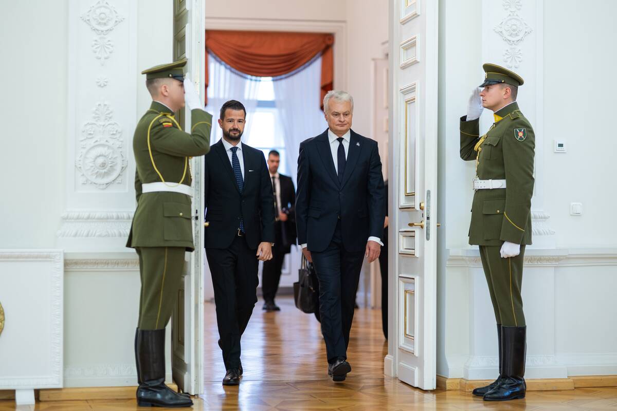 Nausėda priėmė į Lietuvą atvykusį Juodkalnijos prezidentą