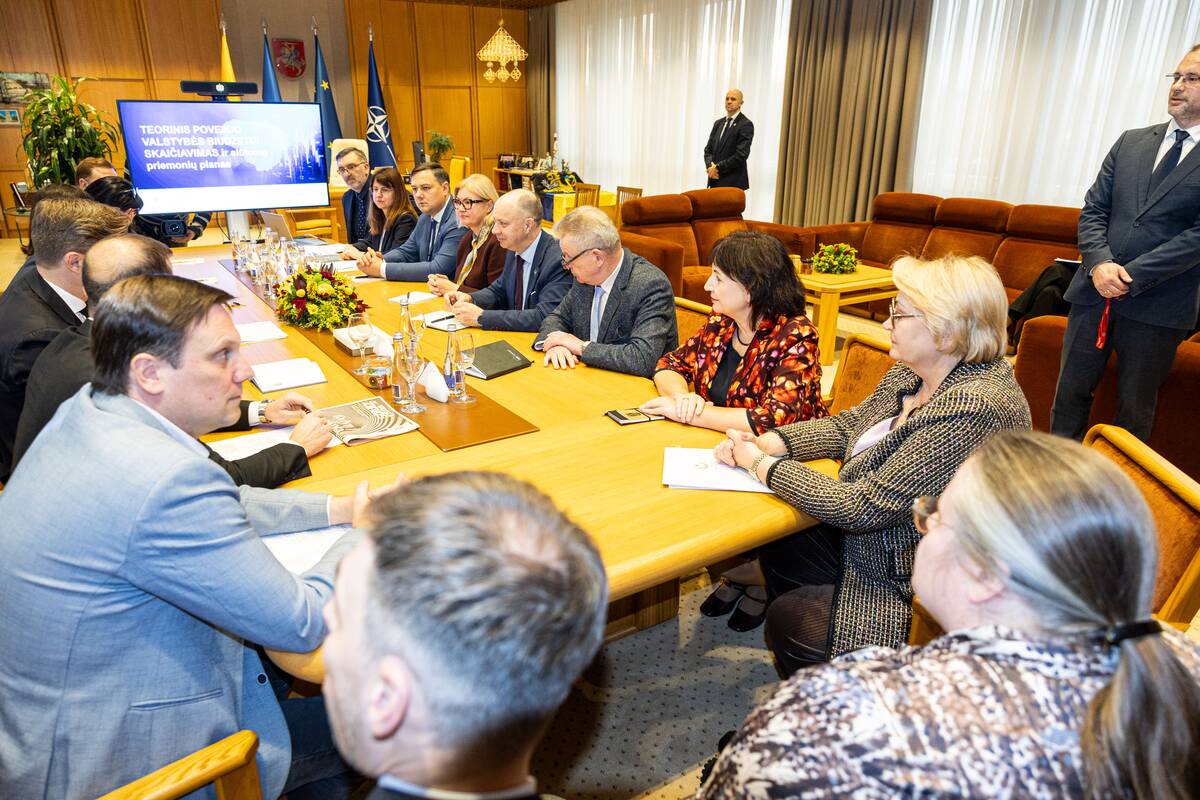 
<span>Premjeras: darbo grupės sudarymas nereiškia, kad biudžeto projektas yra finansų ministro nesėkmė</span>
