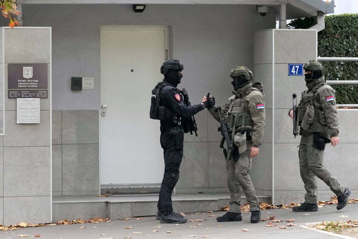 
<span>Prie Izraelio ambasados Belgrade nukautas islamistas užpuolikas</span>
