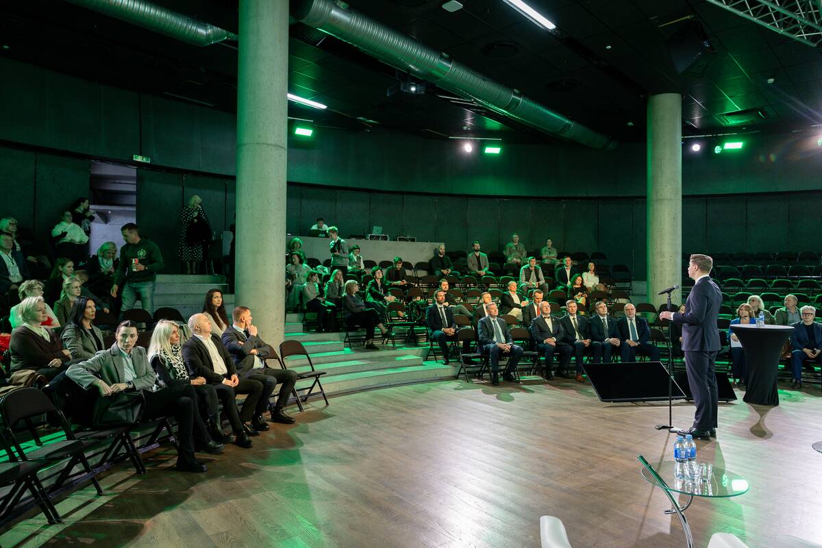 Forumas-diskusija „Maisto rezervas: kur baigiasi valstybės ir prasideda verslo atsakomybė?“