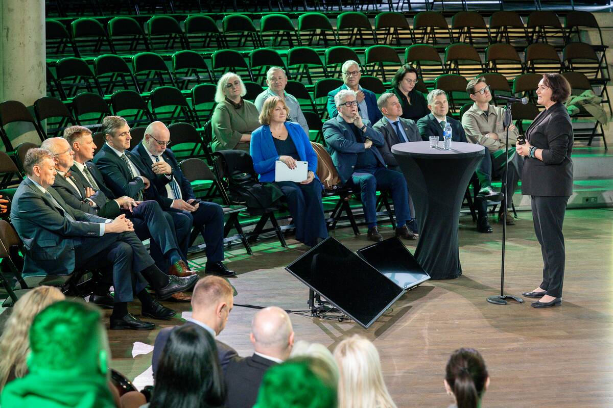 Forumas-diskusija „Maisto rezervas: kur baigiasi valstybės ir prasideda verslo atsakomybė?“
