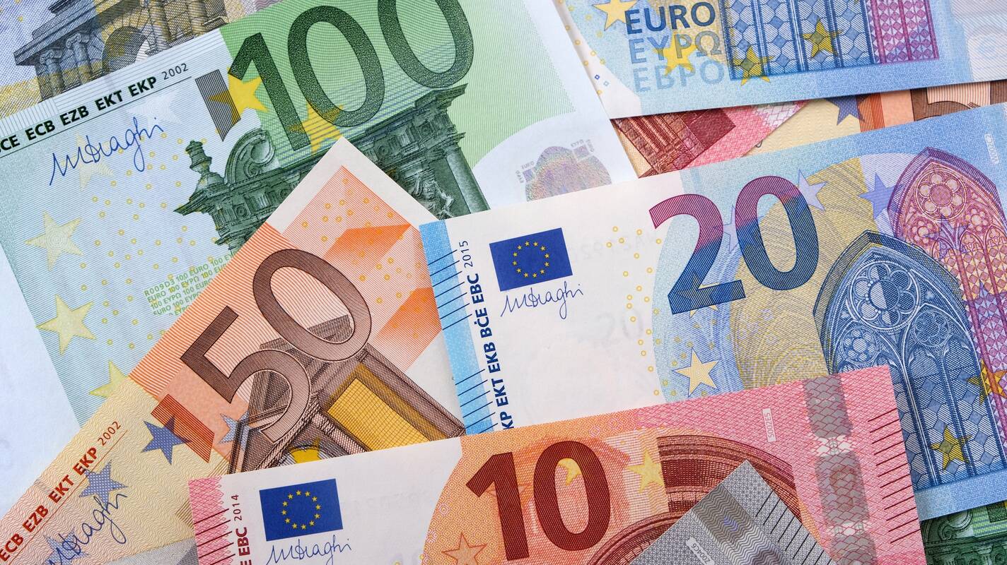 
<span>Iš namų pavogta 10,5 tūkst. eurų</span>
