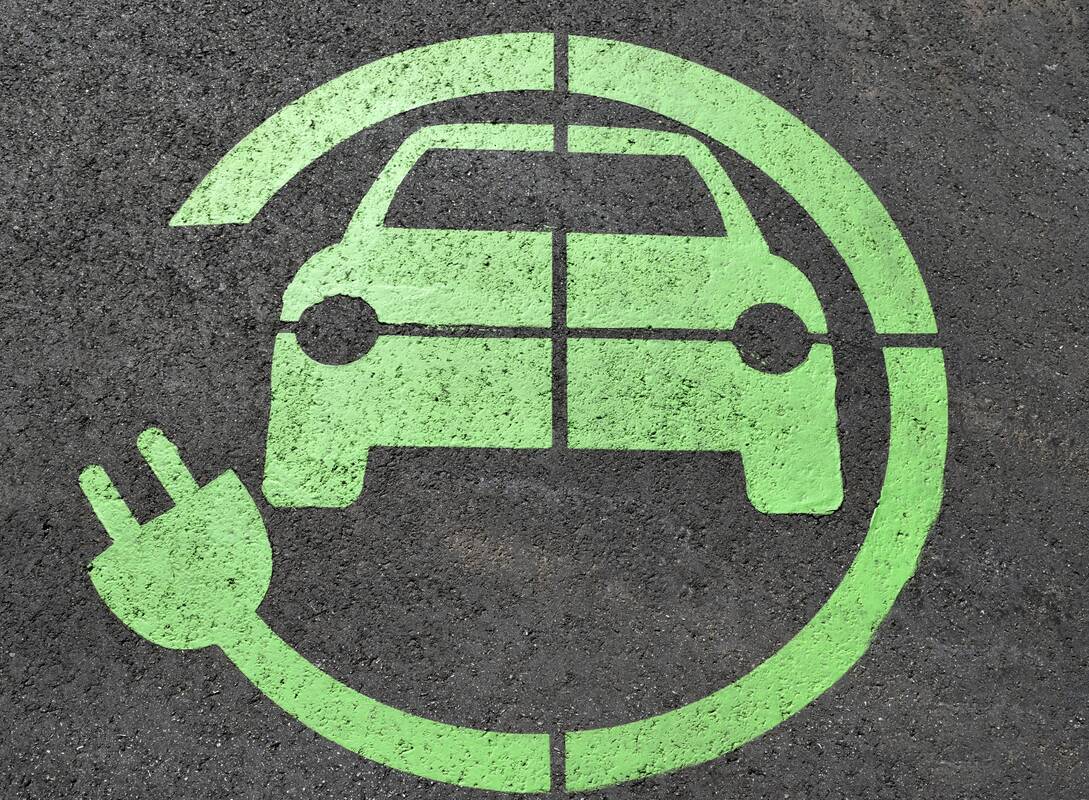 
<span>Šaltiniai: ES planuoja riboti kiniškų hibridinių automobilių importą</span>
