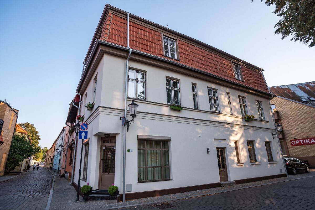 Brangymetis: penkių senamiesčio namų gyventojai atsisakė dalyvauti programoje dėl fasadų atnaujinimo, nes pabrangę remonto darbai jiems taps per sunkia našta.