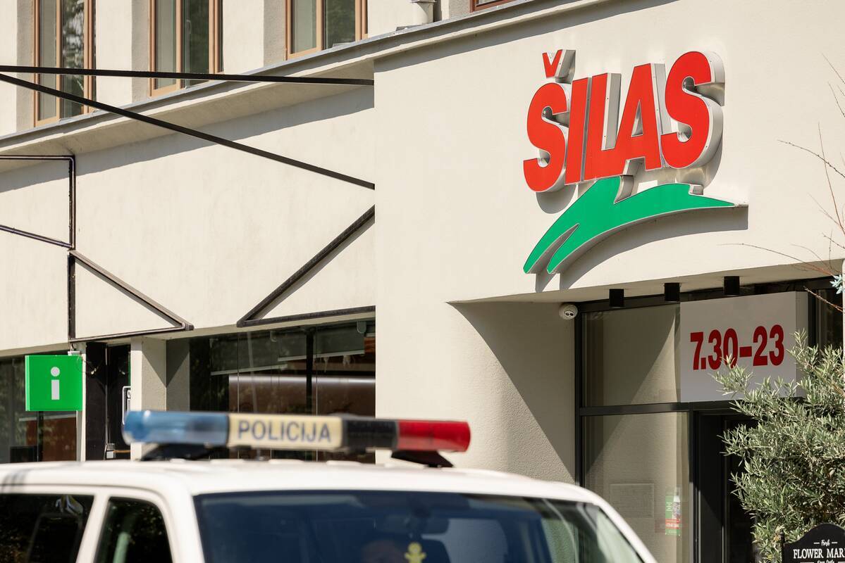 
<span>Pavojingas incidentas parduotuvėje „Šilas“: neblaivus kaunietis dėl 10 centų grasino pardavėjai</span>

