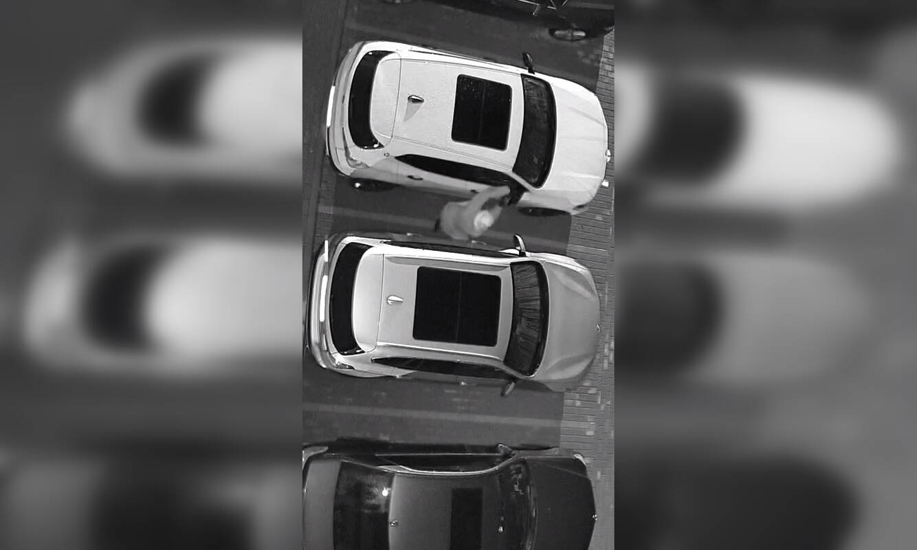 Nusikaltimas: nakties metu vagys nusitaikė į automobilių veidrodėlius.