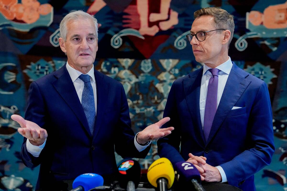 
<span>Suomijos ir Norvegijos lyderiai pranešė apie „atvirą ir turiningą“ pokalbį su Putinu</span>
