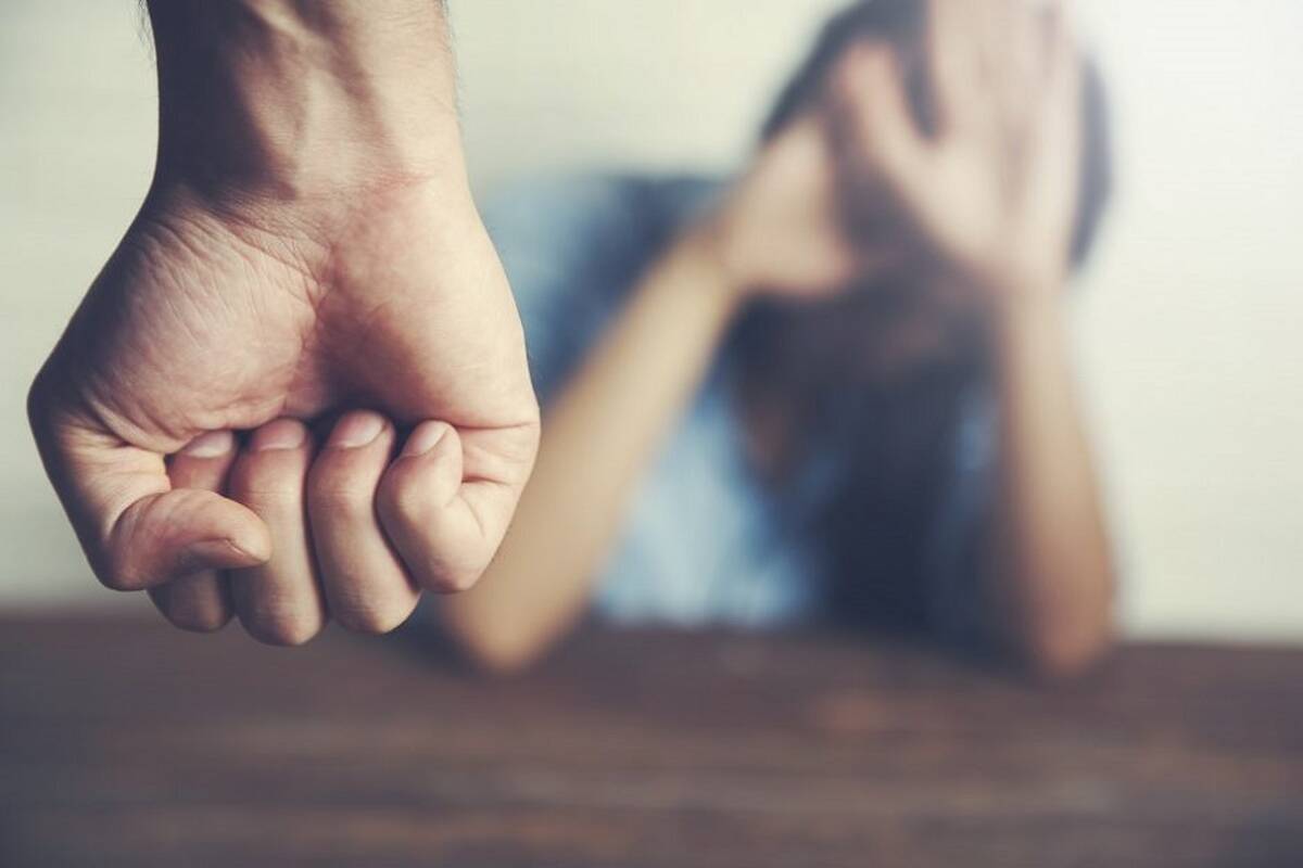 
<span>Klaipėdoje neblaivus vyras per konfliktą trenkė jaunai moteriai</span>
