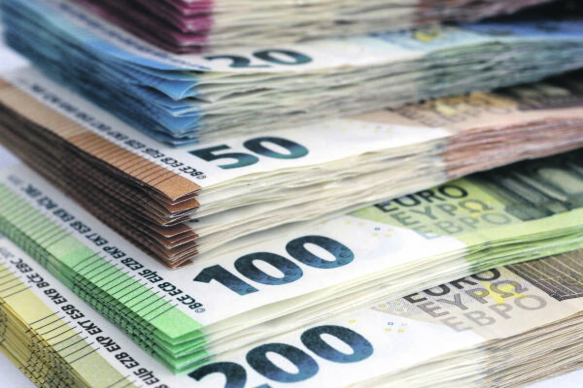 Dydis: dabartinis ES biudžetas siekia apie 1,21 trln. eurų, EK siūlo jį didinti iki 1,76 trln. eurų.