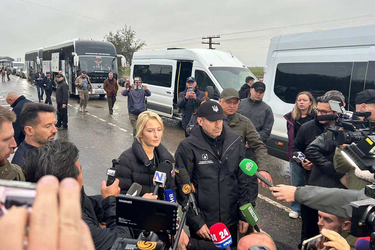 
<span>Iš rusų okupuotų Oleškų pradėti evakuoti gyventojai</span>
