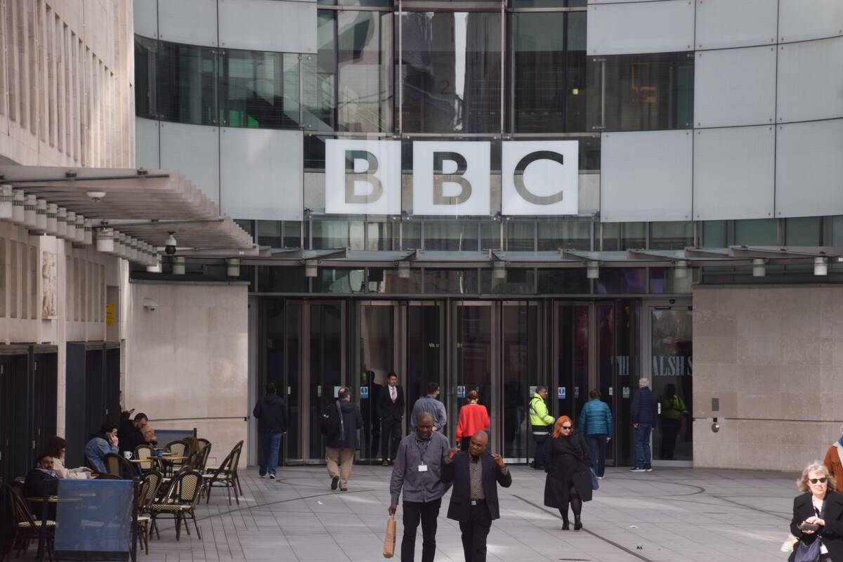 
<span>Taupymo priemonių besigriebiantis BBC atleidžia per 100 darbuotojų ir uždaro du kanalus</span>

