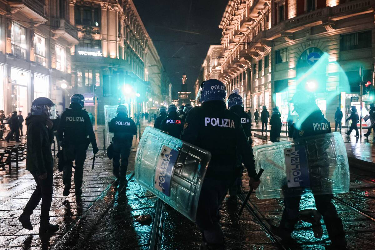 
<span>Milane antrą dieną vyko gatvės susirėmimai </span>
