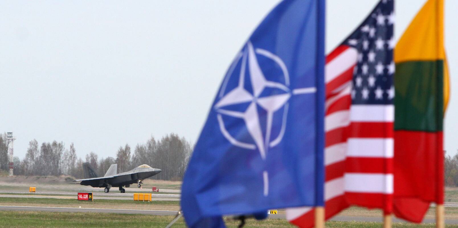 
<span>„Reuters“: Pentagonas ragino Lietuvą ir kitas Baltijos šalis švelninti retoriką dėl Rusijos grėsmės</span>
