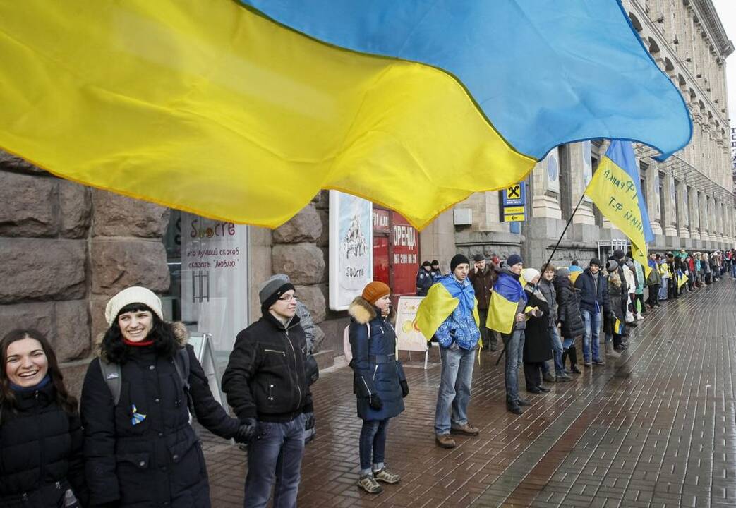 Ukrainos sostinėje - protestai ir gyva grandinė