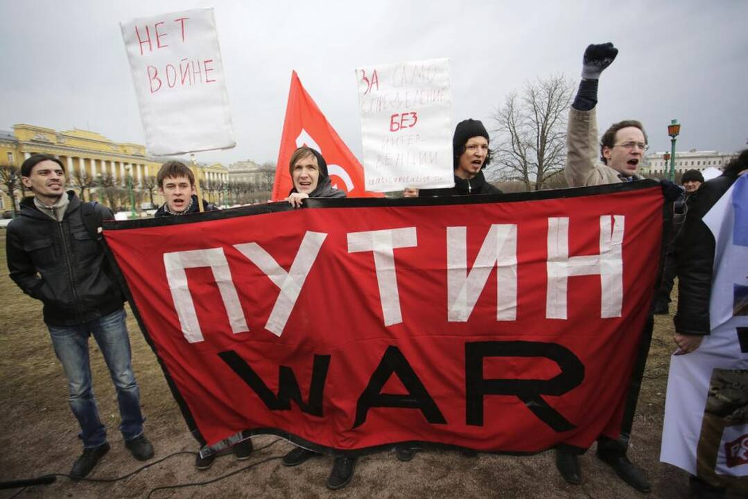 Protestų banga: nuo Sevastopolio iki Sankt Peterburgo