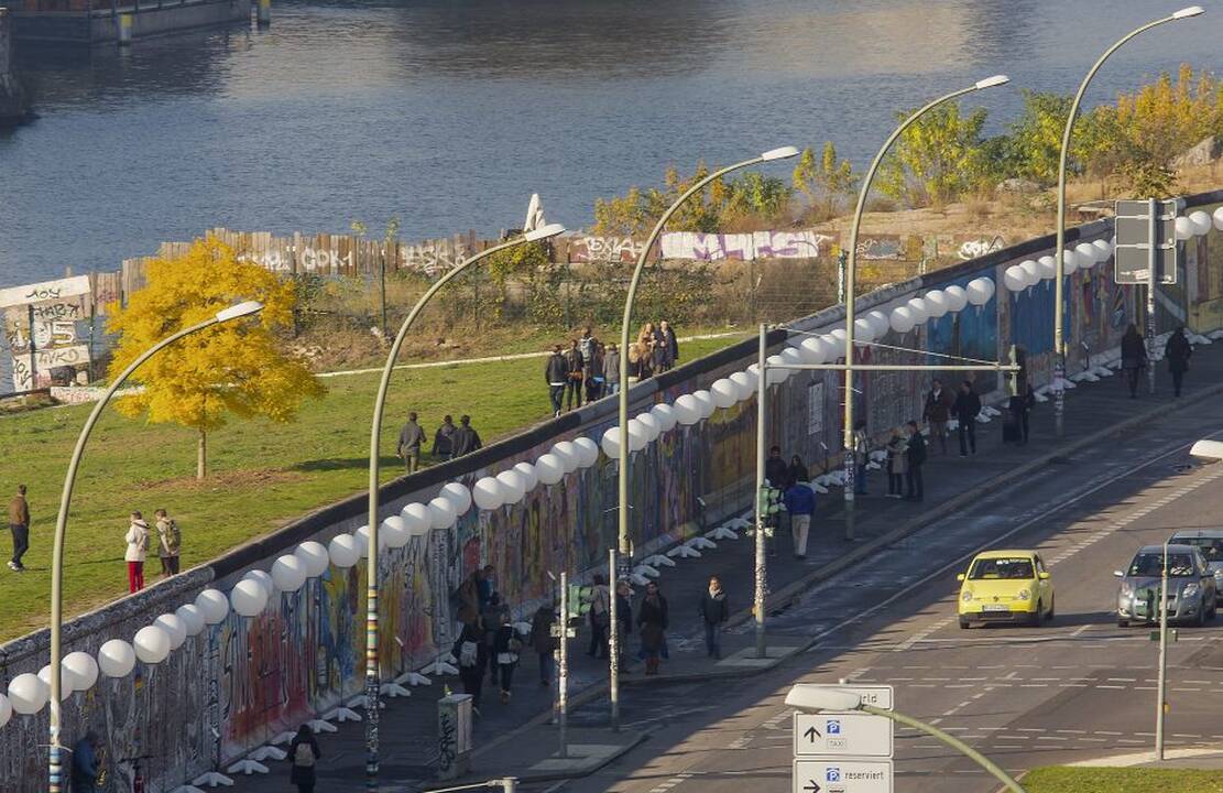 1989 metų lapkričio 9-ąją griuvusiai Berlyno sienai