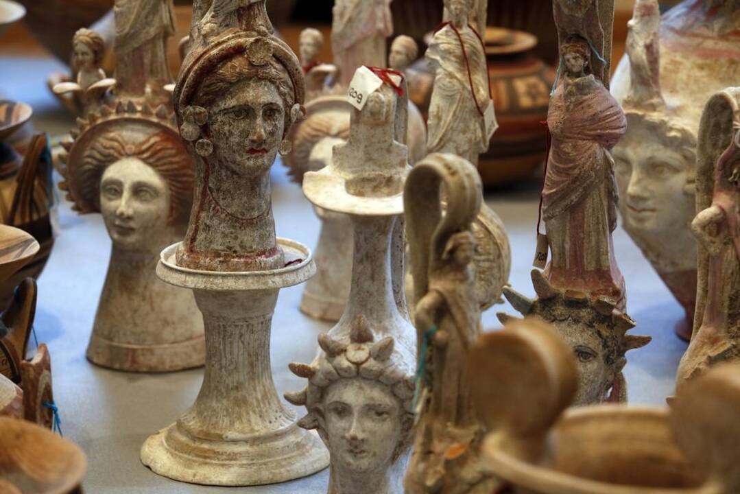 Konfiskuotas rekordiškai didelis archeologinių vertybių grobis