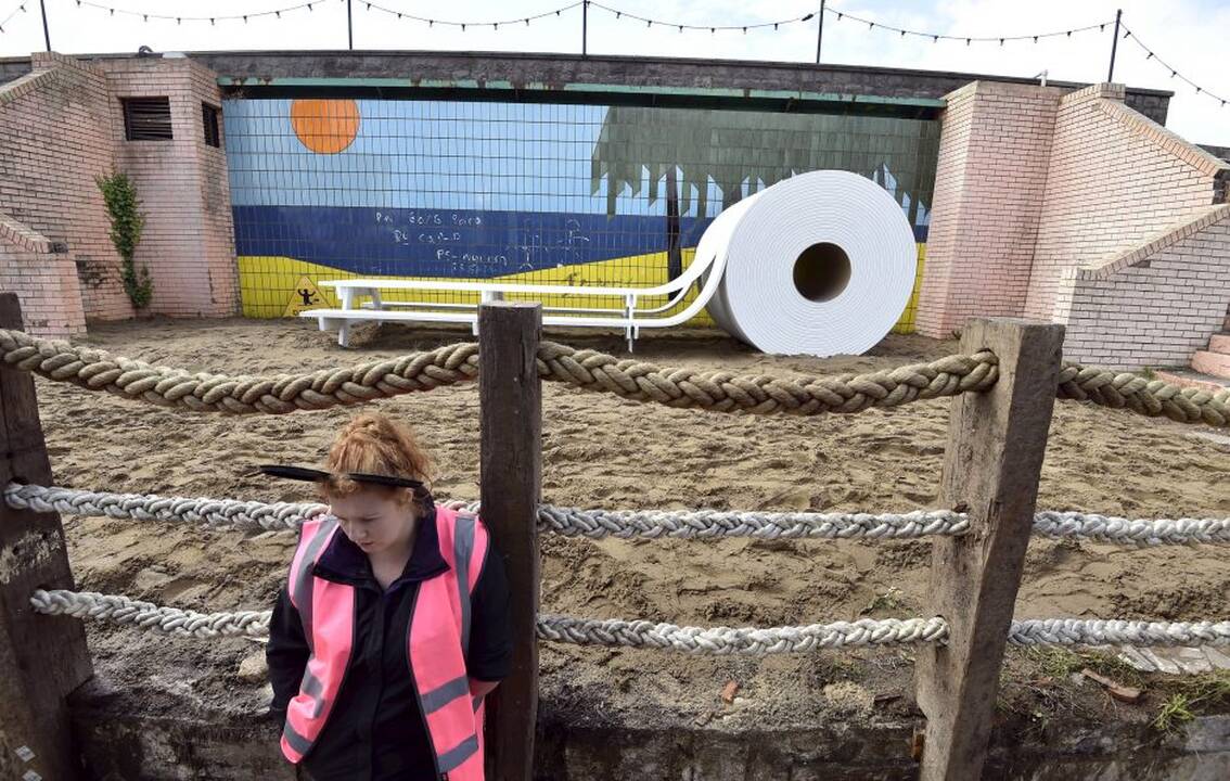 Disneilendo parodija „Dismaland“