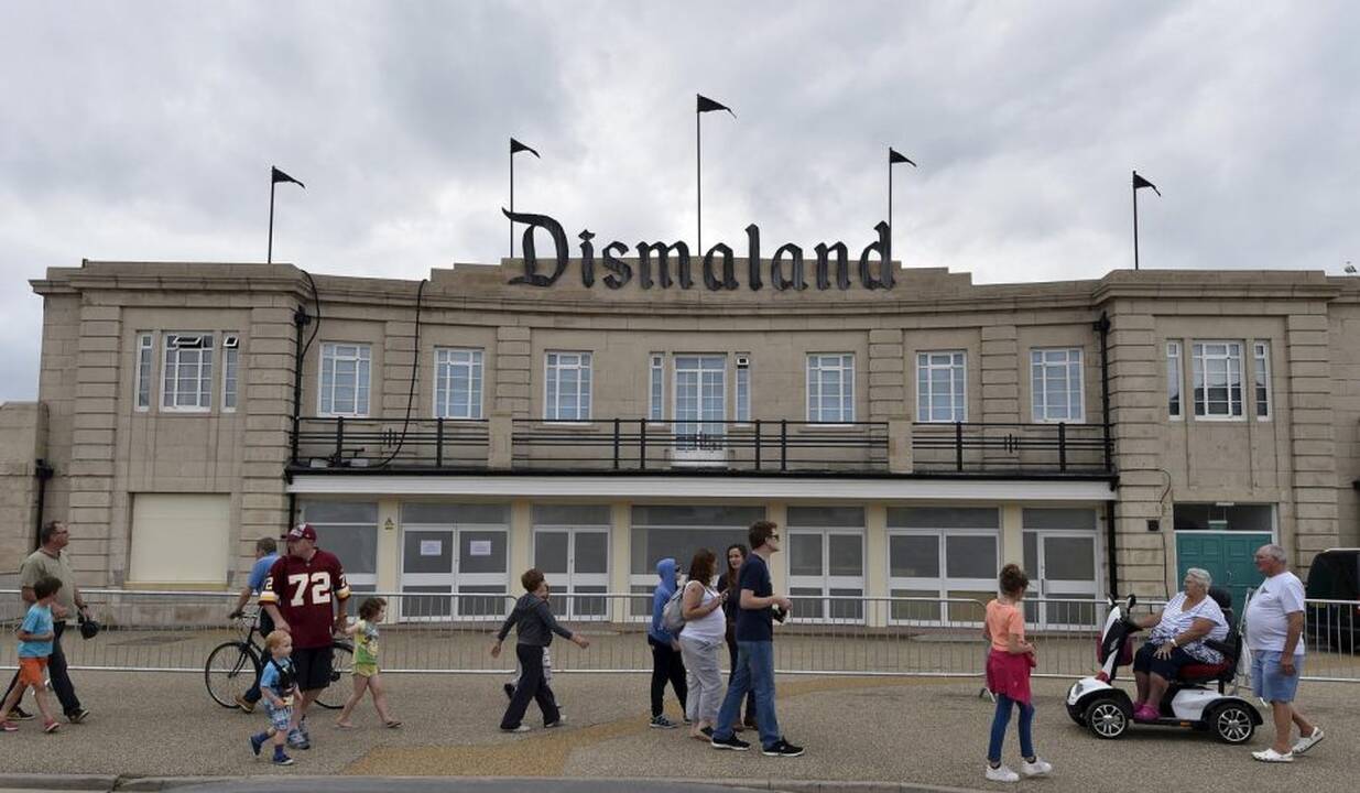 Disneilendo parodija „Dismaland“