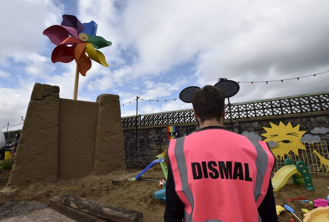 Disneilendo parodija „Dismaland“