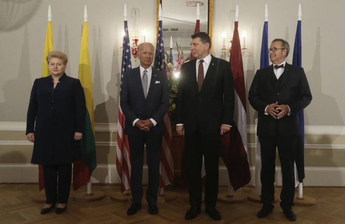 Baltijos šalių prezidentai susitiko su J. Bidenu