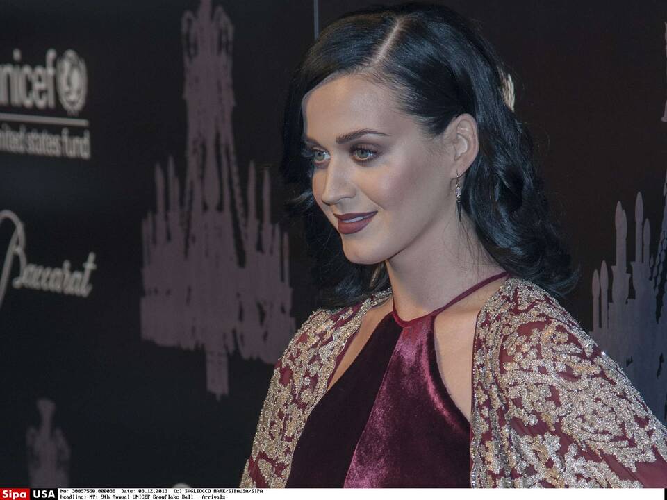 Katy Perry „Twitter“ artėja prie 50 mln. sekėjų ribos