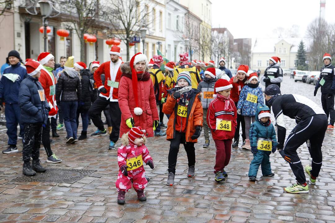 Padovanok senjorams Kalėdas 2018