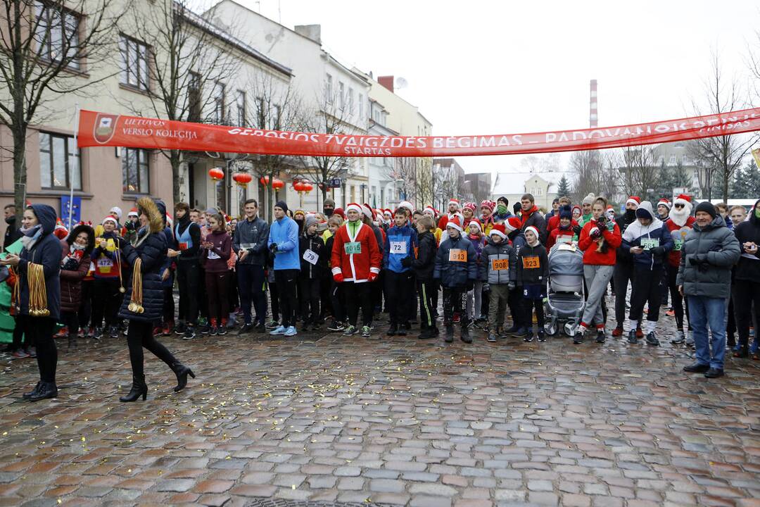 Padovanok senjorams Kalėdas 2018