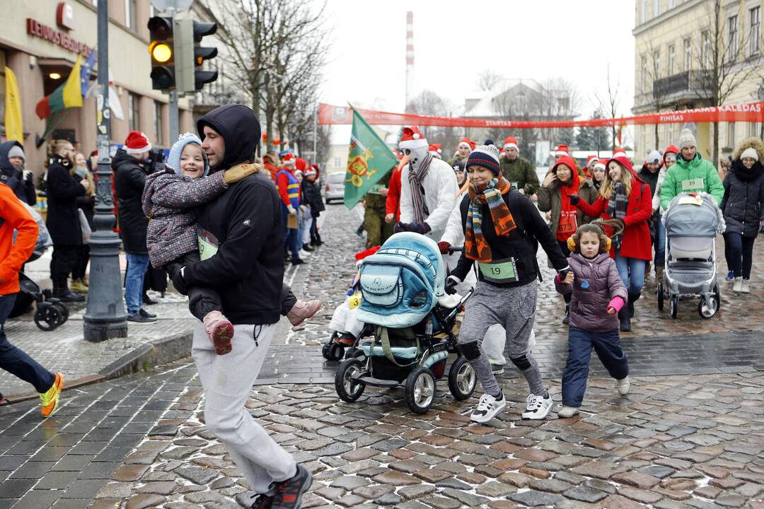 Padovanok senjorams Kalėdas 2018
