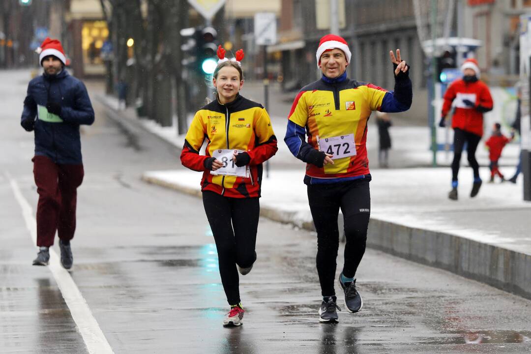 Padovanok senjorams Kalėdas 2018