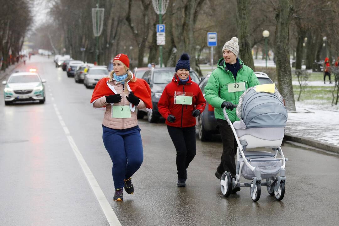Padovanok senjorams Kalėdas 2018