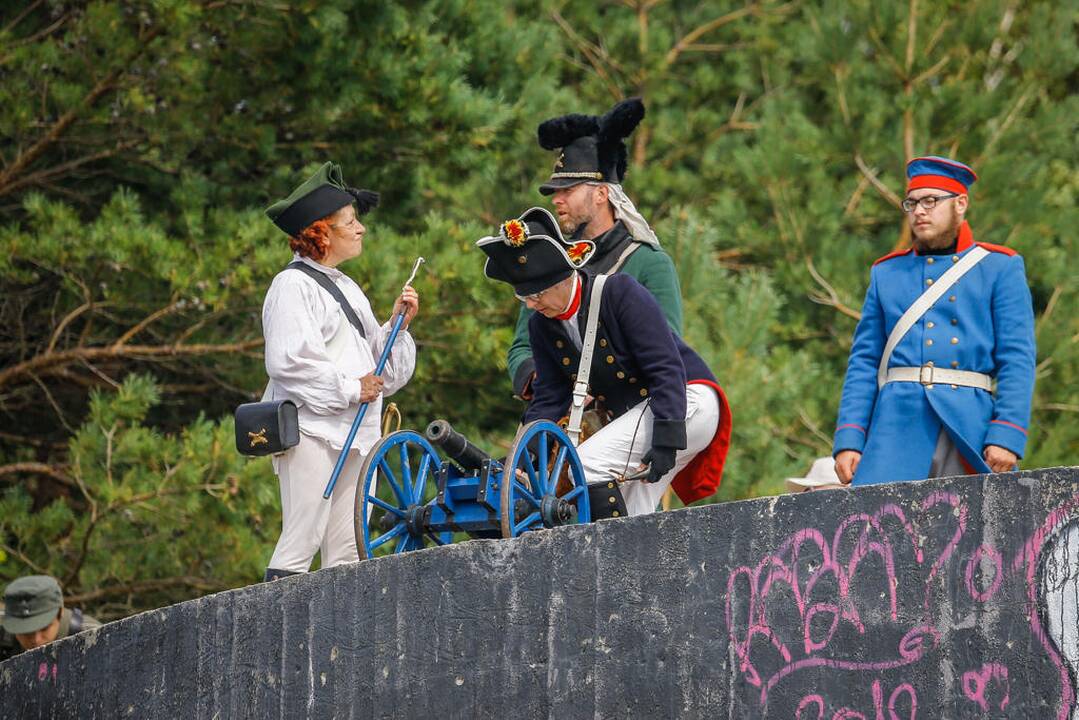 Napoleonmečio rekonstruktoriai