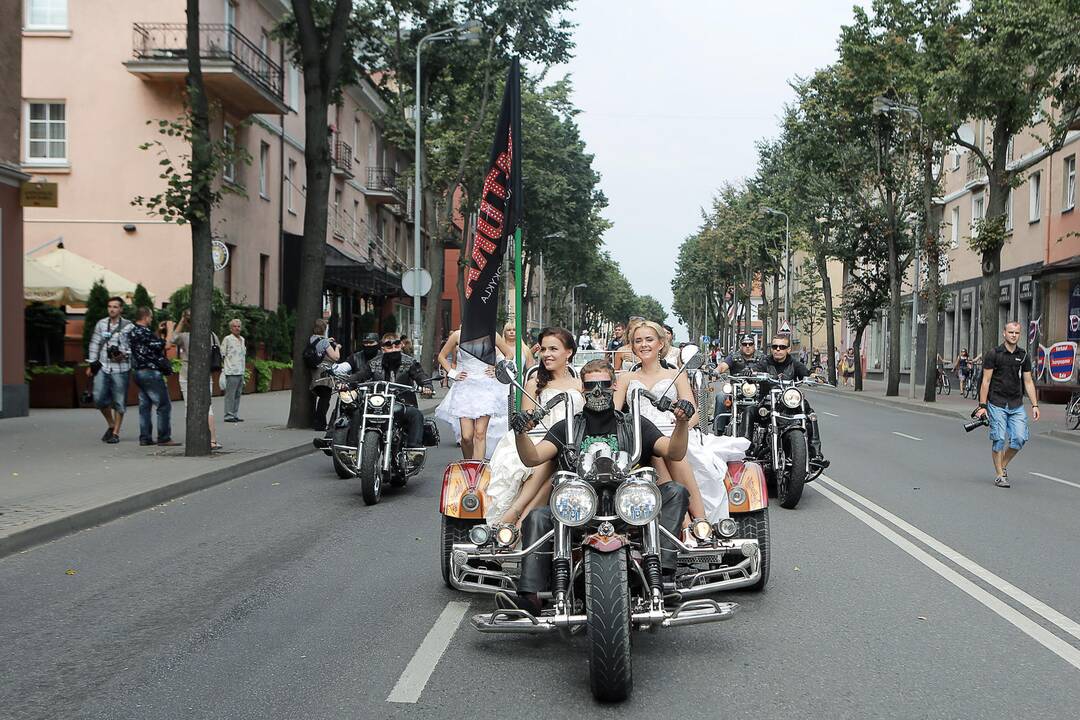 Klaipėdos nuotakų paradas