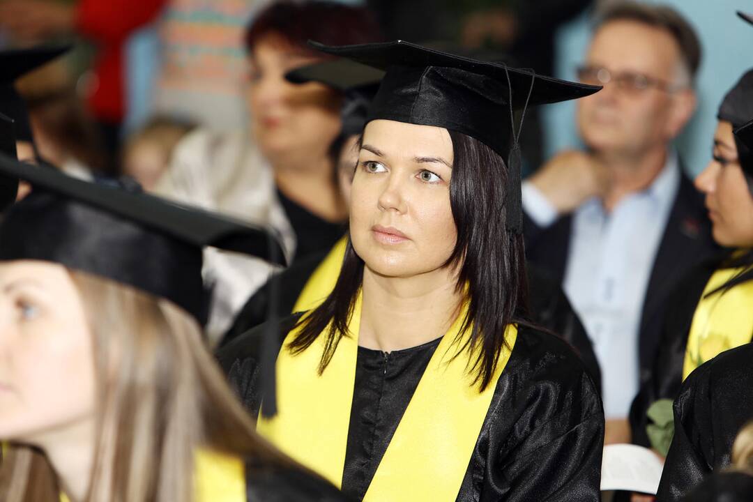 Diplomų teikimas socialiniame fakultete