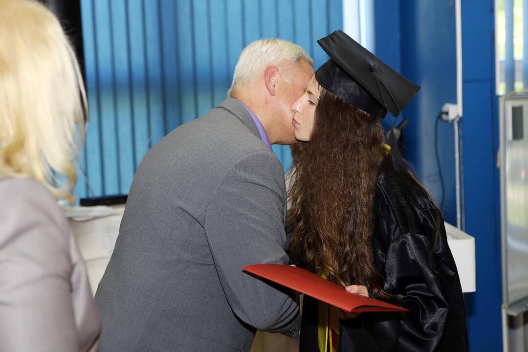 Diplomų teikimas socialiniame fakultete