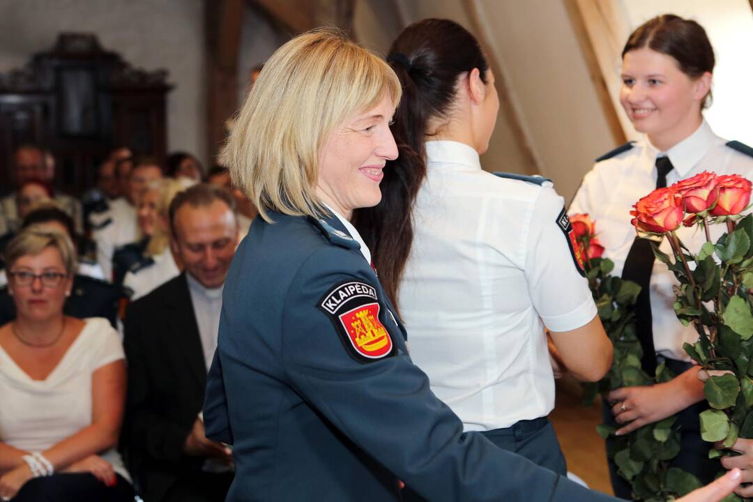 Priesaiką davė policininkės