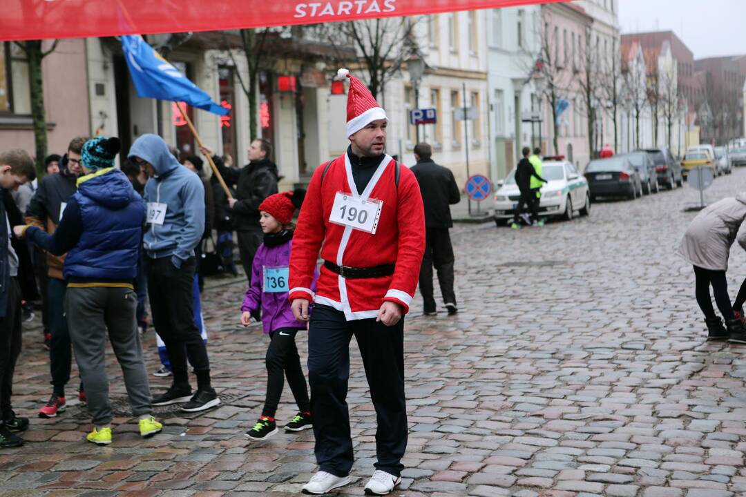 Kalėdinis bėgimas "Padovanok senjorams Kalėdas"