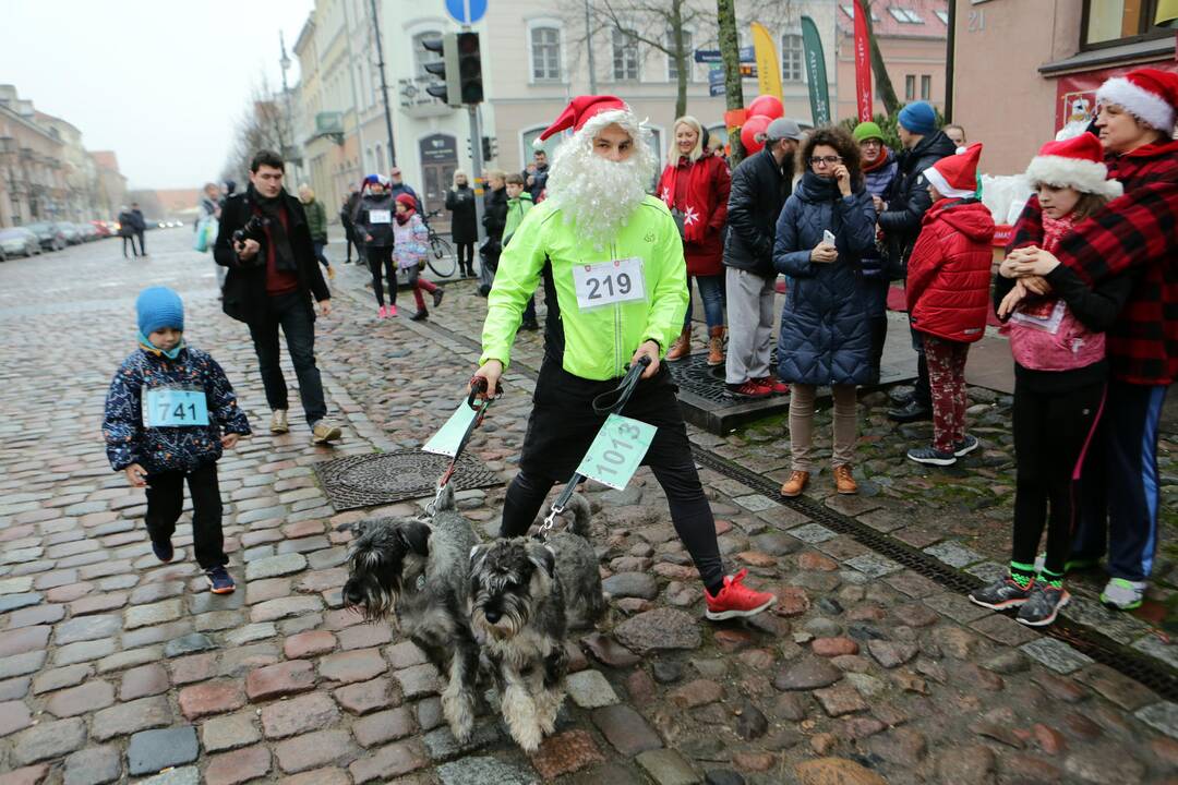Kalėdinis bėgimas "Padovanok senjorams Kalėdas"