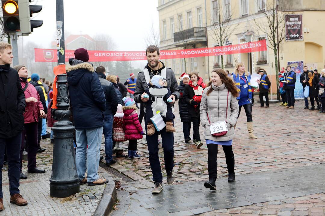 Kalėdinis bėgimas "Padovanok senjorams Kalėdas"