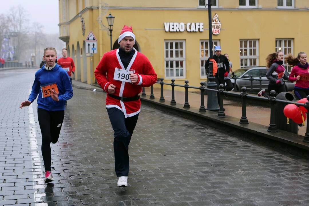 Kalėdinis bėgimas "Padovanok senjorams Kalėdas"