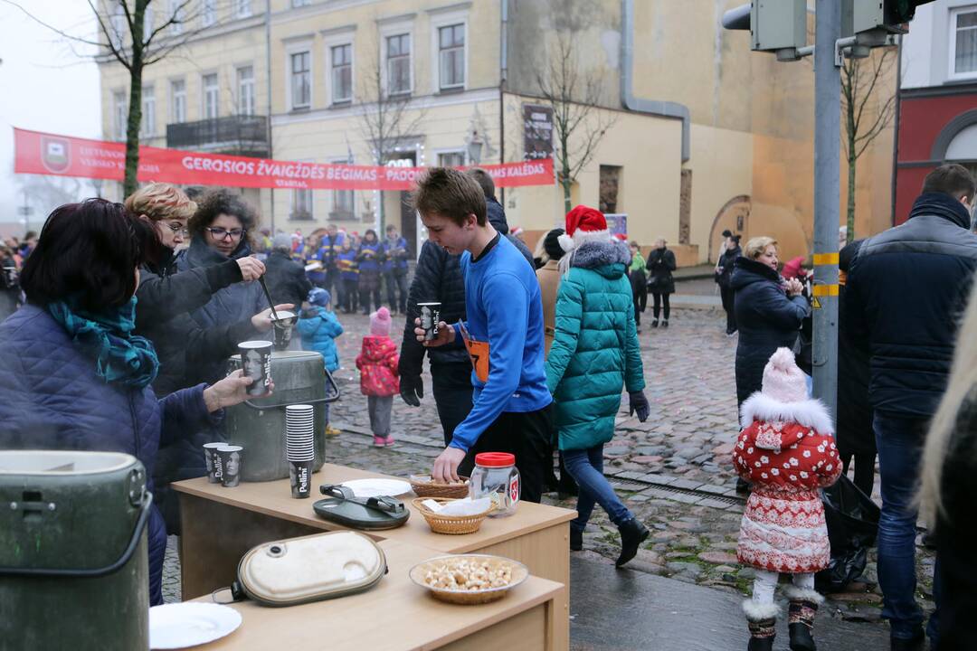 Kalėdinis bėgimas "Padovanok senjorams Kalėdas"
