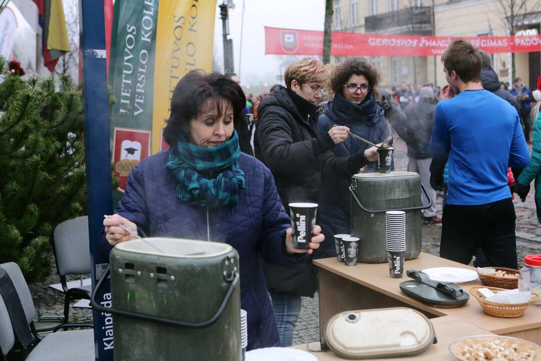 Kalėdinis bėgimas "Padovanok senjorams Kalėdas"