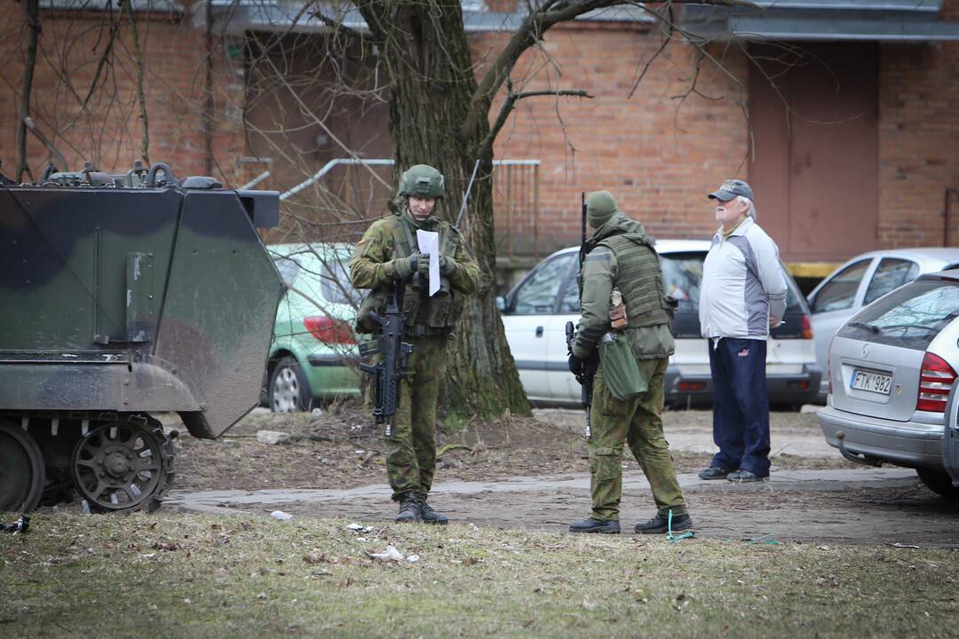 Karinės pratybos "Žaibo kirtis"