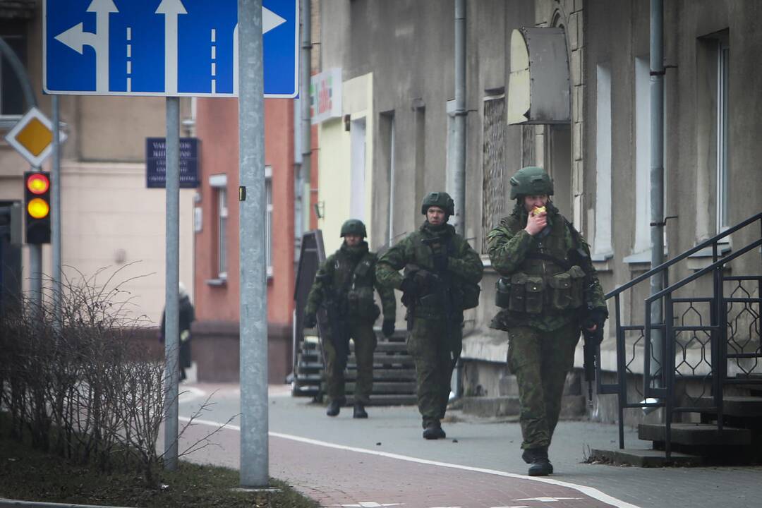 Karinės pratybos "Žaibo kirtis"