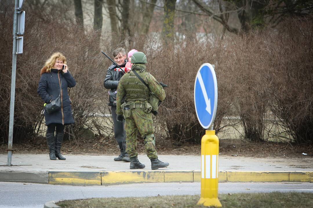 Karinės pratybos "Žaibo kirtis"