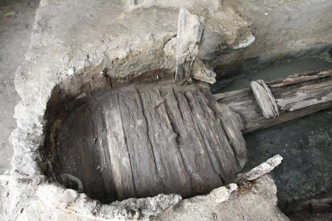 Uostamiesčio archeologus nudžiugino atradimai istoriniame silkių sandėlyje 
