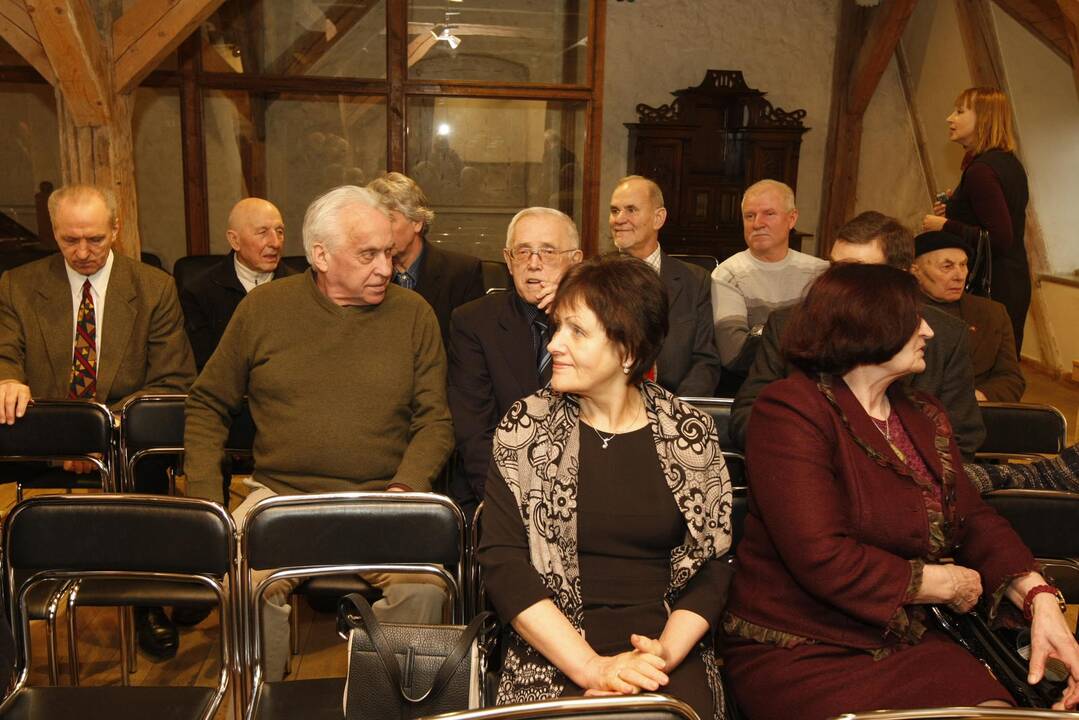 Parodos "Paskutinei kartai, pasirinkusiai audrą" atidarymas